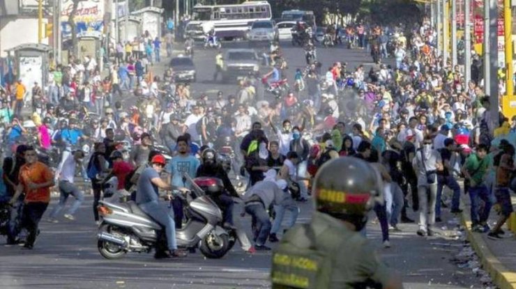 Протесты в Венесуэле. Фото: politeka.net