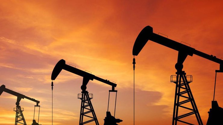 Мировые цены на нефть обрушились до ноябрьского минимума