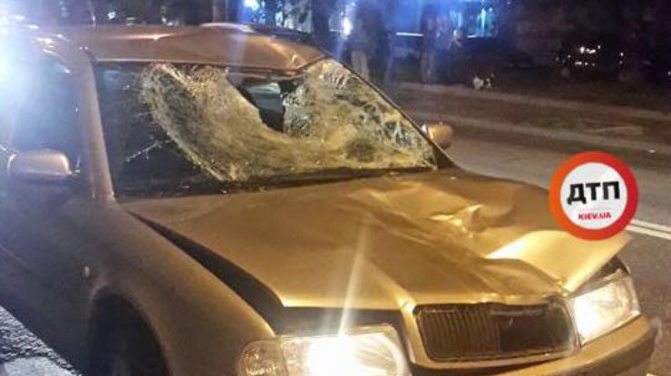 Жуткая авария в Киеве: автомобиль насмерть сбил студента 