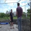 Війна на Донбасі: в Мар'їнці шукають матеріали для ремонту будинків