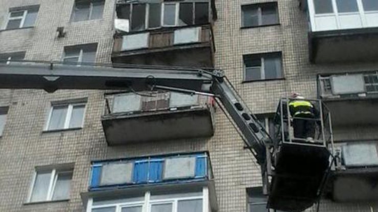 В Хмельницком обвалился балкон жилого дома