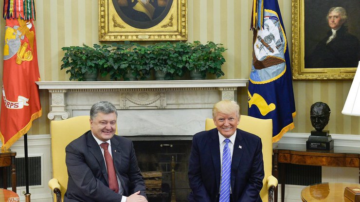 США расширит сотрудничество с Украиной в военно-технической сфере - Порошенко