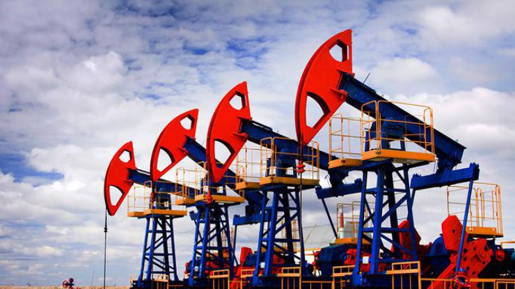 Мировые цены на нефть продолжают стремительно падатьМировые цены на нефть продолжают стремительно падать