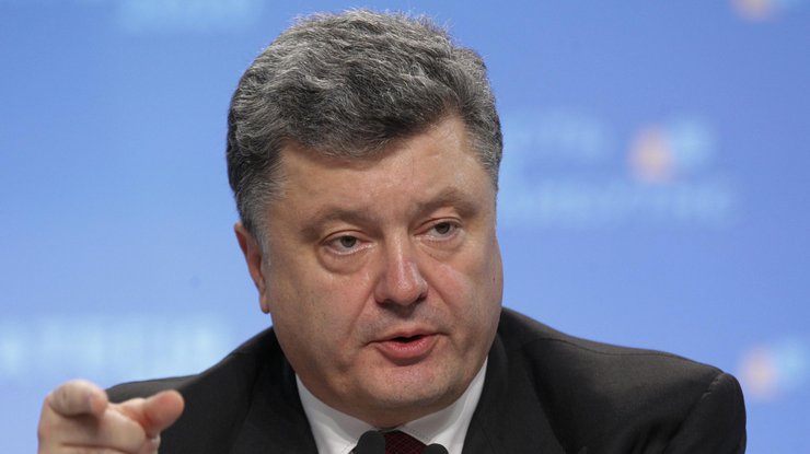 Порошенко назвал количество российских боевиков в Украине 