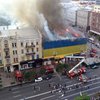 В сгоревшем гастрономе на Крещатике снова возник пожар (фото)
