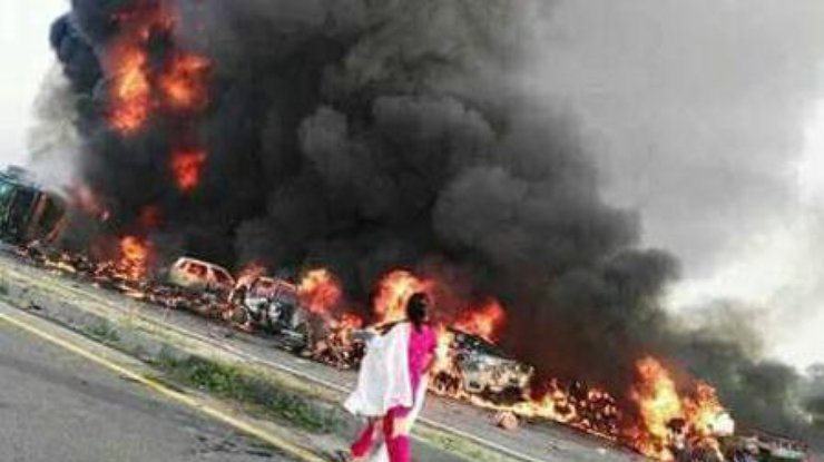 Взрыв бензовоза в Пакистане / Фото: кадр из видео 