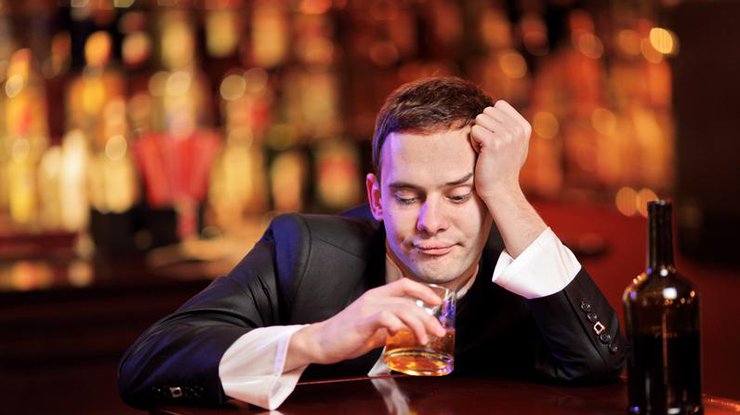 Ученые показали риски от употребления больших и малых доз алкоголя