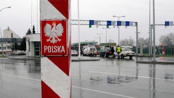 В Польше изменили условия труда для украинцев 