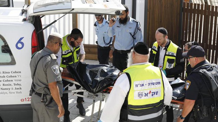 В Израиле в результате теракта погибли двое полицейских 