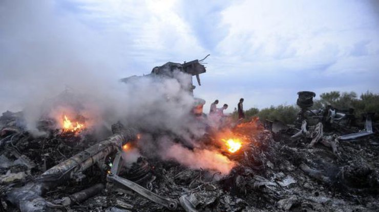 Крушения Boeing рейса MH17 на Донбассе