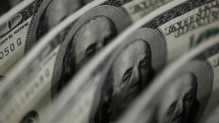 Курс доллара в Украине начал снижаться