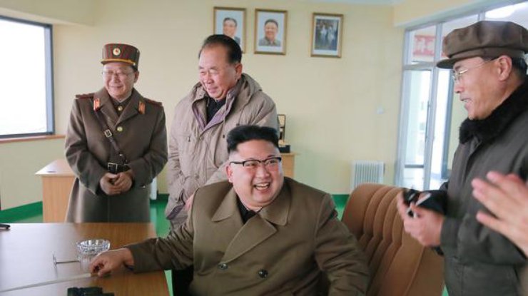 Лидер КНДР назвал ракетные испытания "набором подарков для янки"