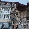 В оккупированном Луганске пьяный боевик выпал из многоэтажки
