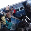 В Индии сошел с рельсов поезд: погибли 20 человек (фото, видео) 