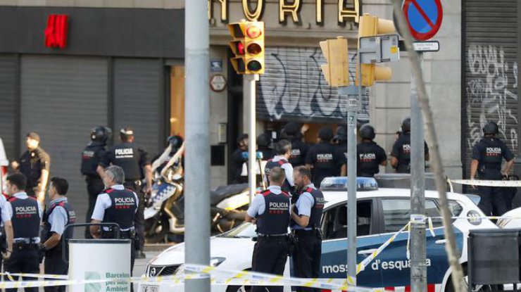 Теракт в Барселоне: ликвидированы трое подозреваемых 