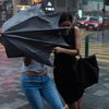 Мощный тайфун ударил по Гонконгу: появились фото