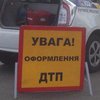 В Киеве полицейские "протаранили" легковушку (фото)