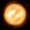 Астрономы сделали первое в истории фото далекой звезды (видео)