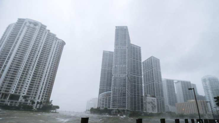 Ураган "Ирма": без электричества остались 1,6 млн домов 