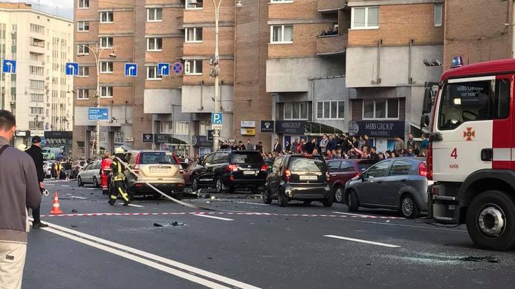 Взрыв авто в центре Киева
