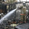 В Киеве начался масштабный пожар возле рынка (видео)