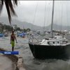Ураган "Макс" досяг узбережжя Мексики (відео)