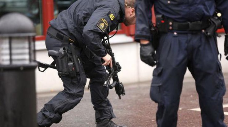 В Стокгольме на улице расстреляли мужчину
