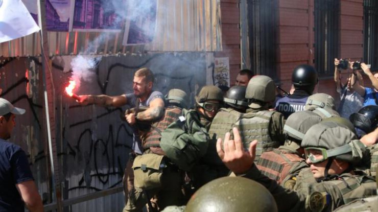 В Одессе на стройке произошли столкновения с полицией 
