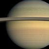 NASA сделало неимоверный снимок Сатурна и его спутника