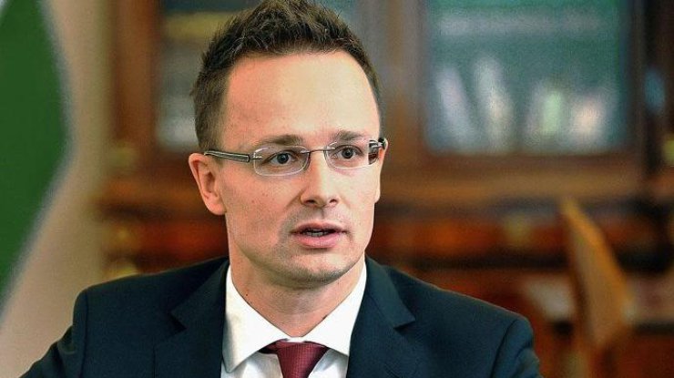 Глава Министерства иностранных дел Венгрии Петер Сийятро