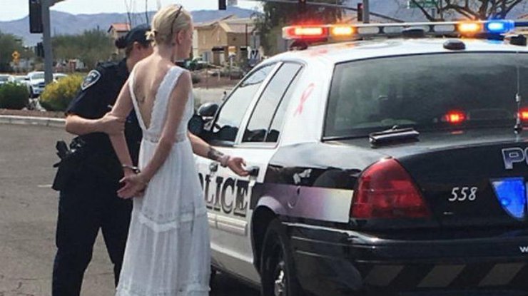 Невесту арестовали за вождение в нетрезвом виде