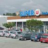 Во Франции мужчина захватил заложников в супермаркете 
