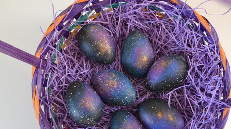 Национальный рекорд: Ужгород украсили 17 тыс. пасхальных яиц