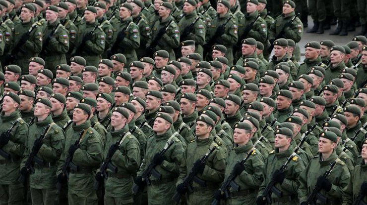 Турчинов: Россия готова применить против Украины 260 тысяч военных и 3,5 тысячи танков. Илл. фото: 24tv.ua