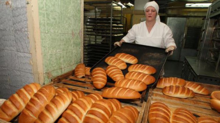 Разница с Европой в розничной цене на белый хлеб - 30%.