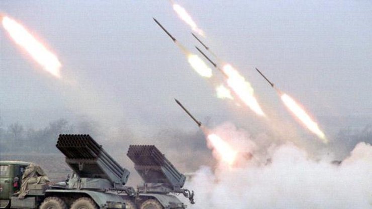 Боевики выпустили 40 снарядов из реактивных систем залпового огня.