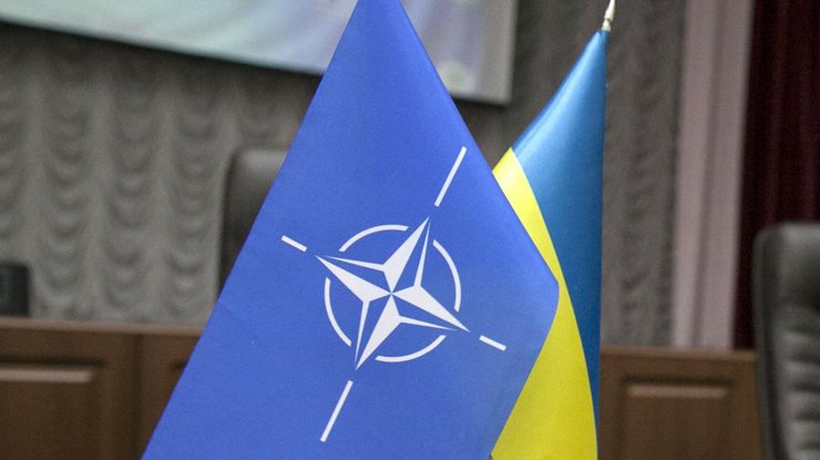 Украинская сторона планировала провести заседания Комиссии Украина-НАТО.