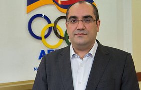 События в Ереване: глава министерства присоединился к протестам
