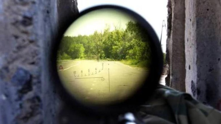 Позиции ВСУ обстреляли вражеские снайперы. Фото "Факты".