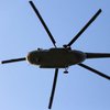 В Колумбии на месте авиакрушения на мужчину упал вертолет
