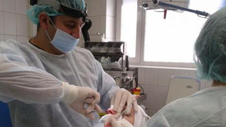 Для Марины это была вторая операция по исправлению носовой перегородки. Илл.: topestet.ru