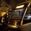 В Киеве сорвался с рельсов скоростной трамвай (фото)