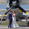  В Украине сыграли первую свадьбу на борту самолета