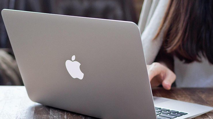 На Apple подали групповой иск из-за проблем с Macbook