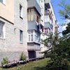 Один дома: в Харькове ребенок выпал с пятого этажа