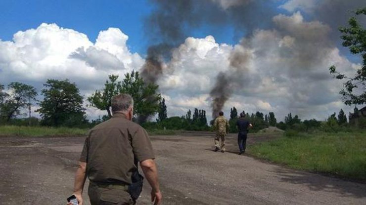 Во время обстрела погибли двое украинских военнослужащих. 
