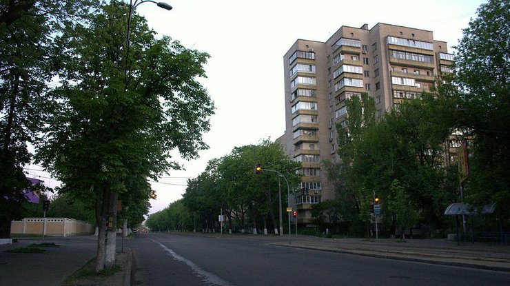 В Киеве женщина выпала из окна восьмого этажа