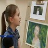 День захисту дітей: у Києві юні художники малювали портрети однолітків із прифронтових територій