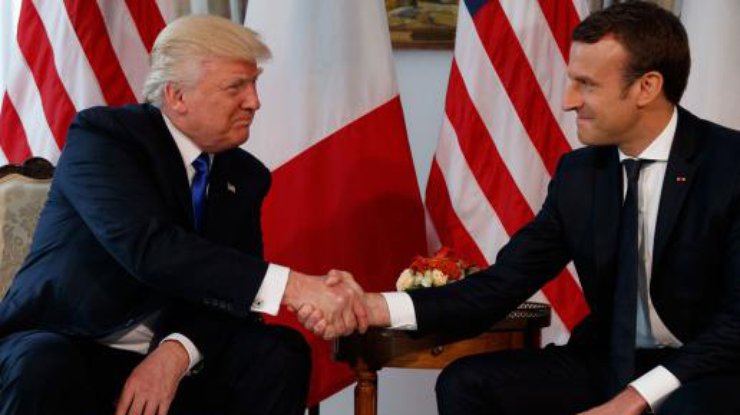 Президент США с главой Франции 