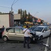 Кровавое ДТП в центре Киева перекрыло выезд из столицы (видео)